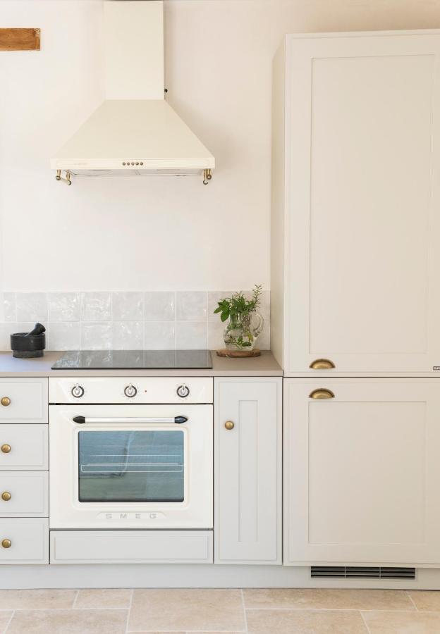 La Petite Ruche, 1 Bedroom Gite In The Luberon Apt Exterior photo