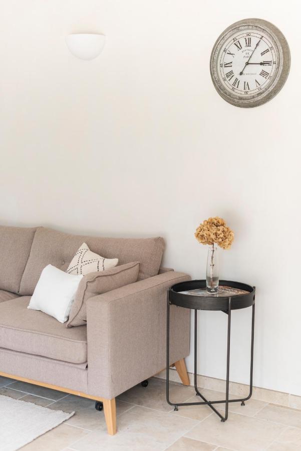 La Petite Ruche, 1 Bedroom Gite In The Luberon Apt Exterior photo