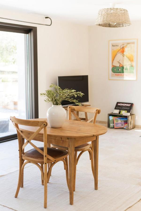 La Petite Ruche, 1 Bedroom Gite In The Luberon Apt Exterior photo